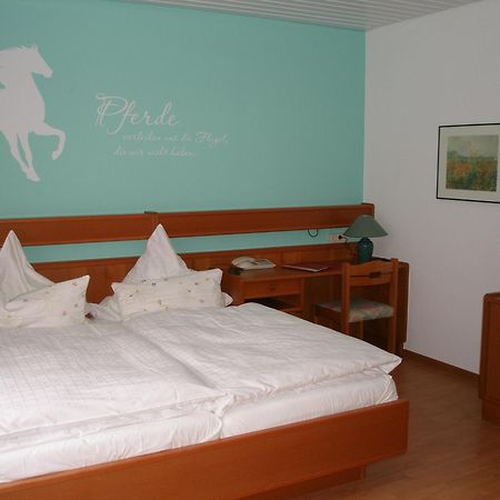Landhotel Am Wenzelbach พรุม ภายนอก รูปภาพ