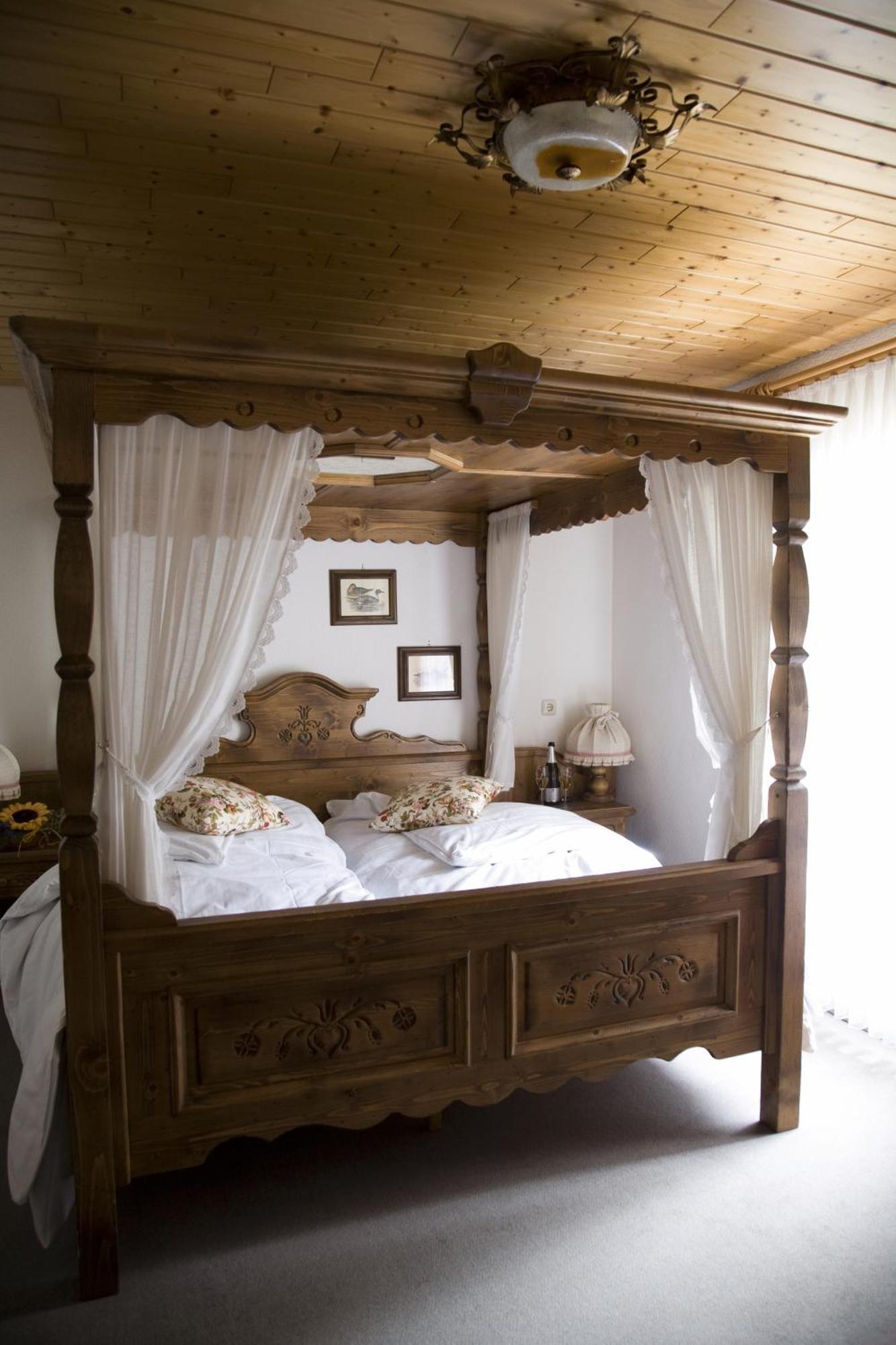 Landhotel Am Wenzelbach พรุม ภายนอก รูปภาพ
