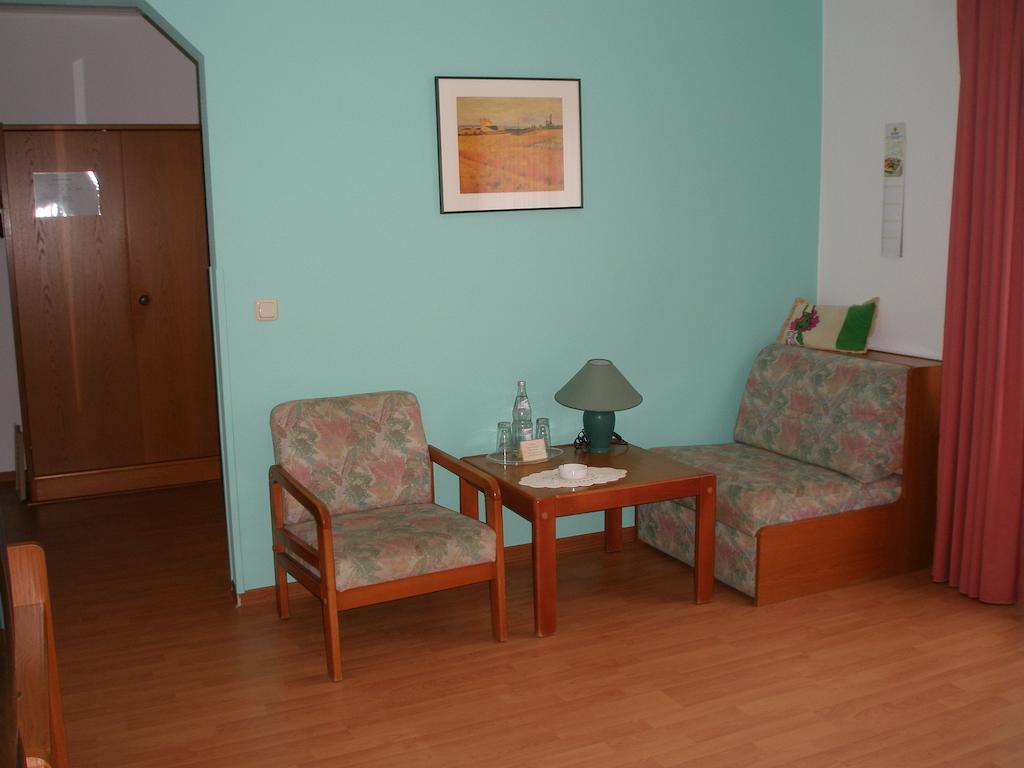 Landhotel Am Wenzelbach พรุม ภายนอก รูปภาพ